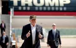 Hàng không Mỹ nín thở chờ được ông Trump bảo vệ